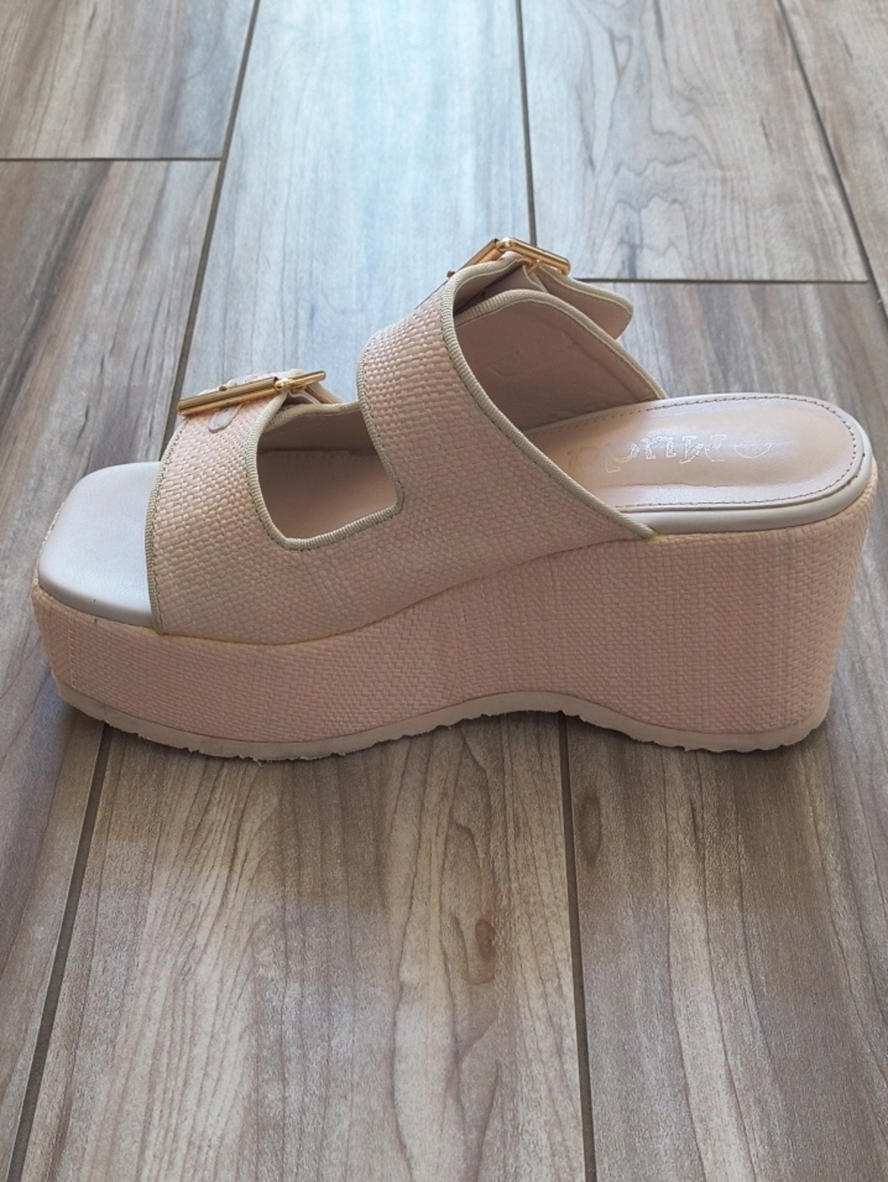 Wedge Platform Slides ✨ - Picture 3 of 8